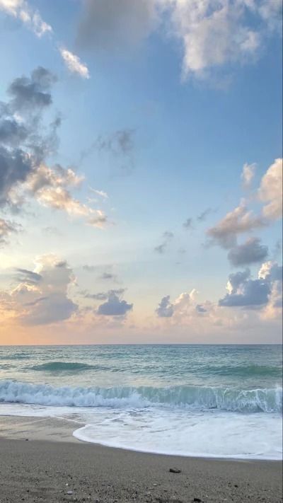 Calm Backgrounds Aesthetic, Sea Sky Aesthetic, Blue Sky Beach Aesthetic, Aesthetic Beach Iphone Wallpaper, Aesthetic Sea Wallpaper Iphone, Wallpaper Backgrounds Ocean Aesthetic, Light Blue Beach Aesthetic Wallpaper, Ocean Sky Aesthetic, Sunset Wallpaper On The Beach