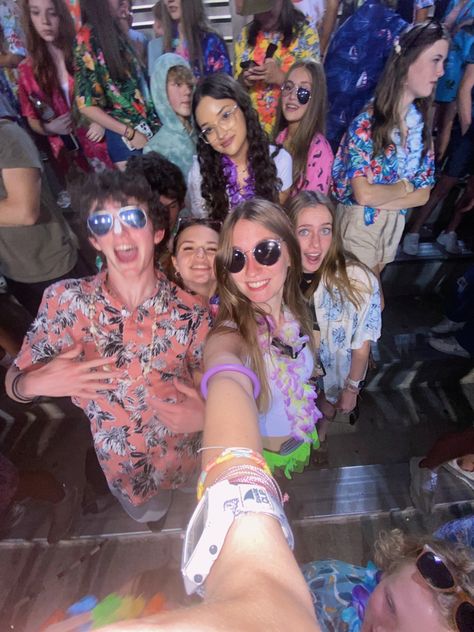 Luau Football Game, Beach Frat Party, Tropical Theme Football Game, Beach Student Section, Pool Party Football Theme Outfits, Hawaiin Theme Outfit Football Game, Beach Themed Football Game Outfits, Hawaiian Student Section, Neon Fits Party