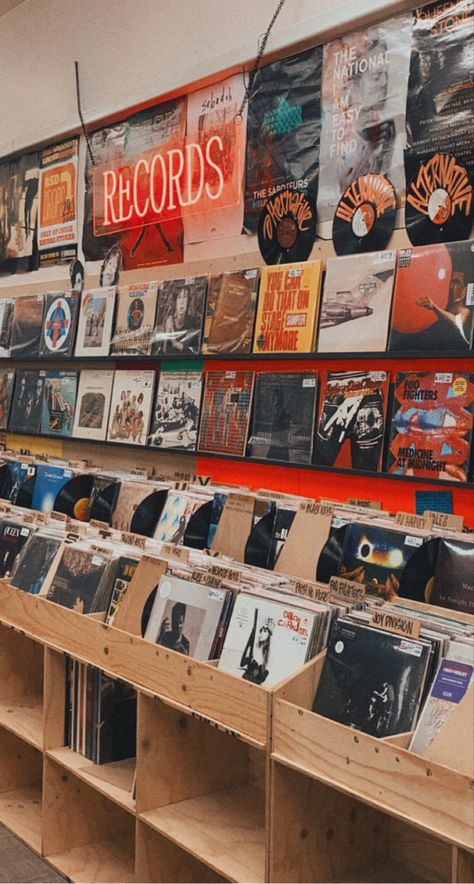 aesthetic vinyl or record shop. room decor idea. indy Lp Record Aesthetic, Retro Record Shop, London Record Store, Vinyl Record Store Aesthetic, 70s Record Store, Vynl Records Aesthetic, Music Shop Aesthetic, Vinyl Shop Aesthetic, Vinyl Store Aesthetic