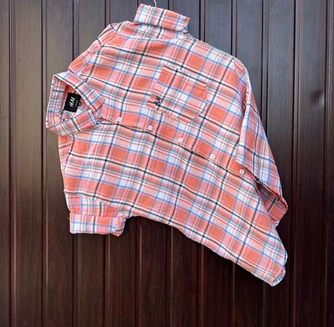 H&M Premium Check Shirt 3 colours *110% Best Quality Guaranteed* Size M L XL Rs. 600 free ship 🛳️ *Full stock available*☑️ Check Shirt Man, Check Shirts, Half Shirts, Men Shirts, Fancy Dress Design, Shirts Men, Portrait Poses, Comedy Funny Videos, Check Shirt