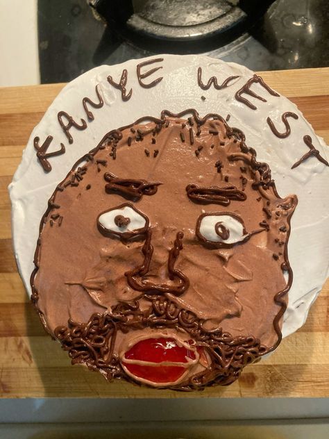 Essen, Bad Cake Designs, 21 Savage Birthday Cake, Silly Cake Designs, Kanye West Birthday Cake, Kanye Birthday Cake, Goofy Cake Ideas, Silly Cake Ideas, Bad Birthday Cakes