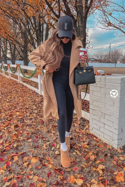 Casual Trench Coat Outfit, Trench Coat Outfit Winter, Brown Coat Outfit, Wool Trench Coat Women, Wool Coat Outfit, Outfit Ideas For Winter, Emily Ann Gemma, Coat Outfit Casual, Emily Ann