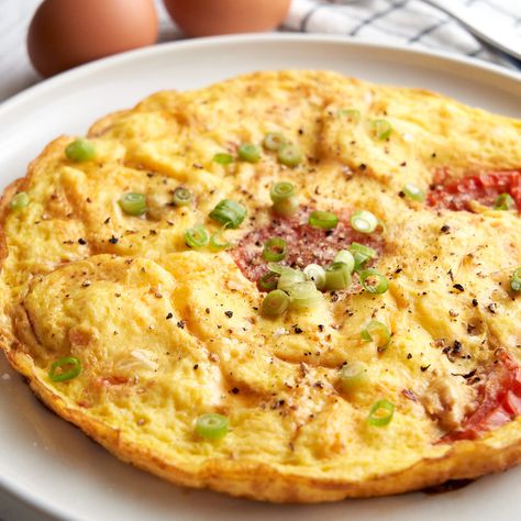 Tomato Egg Breakfast - Easy Recipe | The Worktop Tomato Egg Breakfast, Tomato And Eggs, Tomato Egg Recipe, Rv Snacks, Recipes With Eggs, Breakfast Feast, Breakfast Simple, Dishes Ideas, Tomato Egg