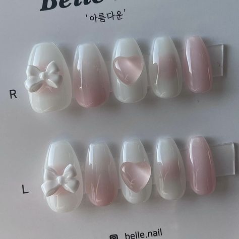 Douyin Press On Nails, Korean Fake Nails, Chinese Pink Nails, Nail Ideas Asian, Easy Douyin Nails, Winter Korean Nails, Almond Douyin Nails, Winter Nails Korean, Korean Nails With Charms