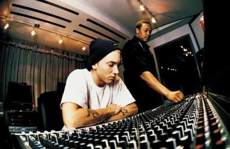 Emimem and Dr Dre in the studio Eminem My Name Is, Eminem Dr Dre, The Slim Shady, Arte Hip Hop, Eminem Slim Shady, Rap Beats, Rap God, Beautiful Lyrics, Hip Hop Art
