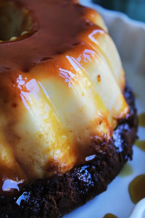 Chocoflan, the impossible cake - HORNO MX Flan, Impossible Cake, Chocolate Chip Mug Cake, Flan Cake, Coconut Muffins, Nutella Desserts, Baked Peach, Flan Recipe, Cream Cheese Muffins