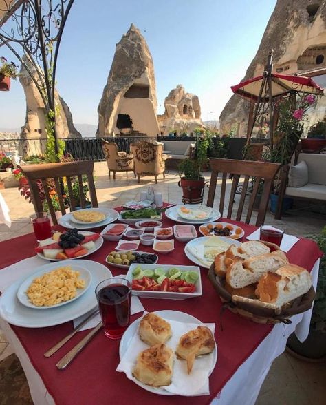 Cappadocia Cave Land Hotel, Göreme – Updated 2023 Prices Terrace, Table Settings, Sunset Point, Rooftop Terrace, Best Location, Hotel