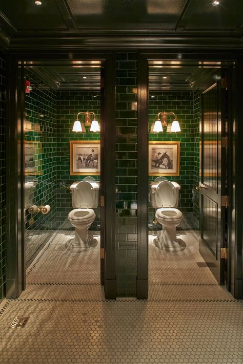 Polo Bar NYC New York — ALFREDO PAREDES Green Washroom, Polo Bar Nyc, Everything In Its Right Place, Polo Bar, Restaurant Bathroom, Speakeasy Bar, Restroom Design, Nyc Bars, Bar Interior Design