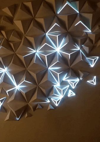 Tutorial: Origami and projection mapping – Studio Joanie Lemercier Projection Mapping Room, Creative Product Design Ideas, Creative Workshop Ideas, Project Mapping, Studio Wall Decor, Projection Design, 3d Projection Mapping, 3d Projection, Pixel Led