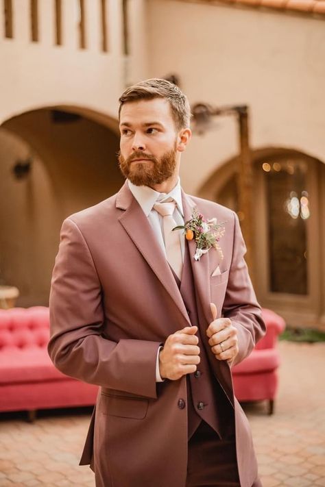 Men’s Suit Colors Wedding, Old Rose Suit Men, Dusty Pink Mens Suit, Dusty Pink Suit Men, Mens Mauve Suit, Dusty Rose Tuxedo, Dusty Rose Suits For Men, Dusty Rose Mens Wedding Attire, Cinnamon Rose Groomsmen Attire