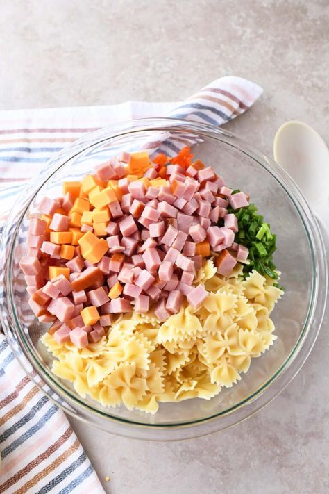 Cold Pasta With Ham, Super Easy Pasta Salad, Cheap Easy Pasta Salad, Pasta Ham Salad Recipes, Pasta Salad For Lunch Boxes, Pasta Salad Ham And Cheese, Pasta Salad Recipes With Cheese, Pasta Salad For Kids Lunch Boxes, Cold Ham Pasta Salad