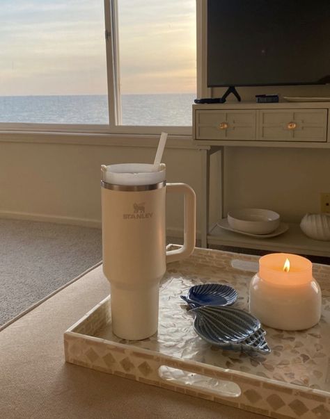 Coastal Clean Girl Aesthetic, Beachy Clean Girl Aesthetic, Boho Clean Girl Aesthetic, Clean Beach Girl Aesthetic, Clean Girl Aesthetic House, Summer Clean Girl Aesthetic, Clean Beach Aesthetic, Clean Girl Beach Aesthetic, Clean Girl Summer Aesthetic