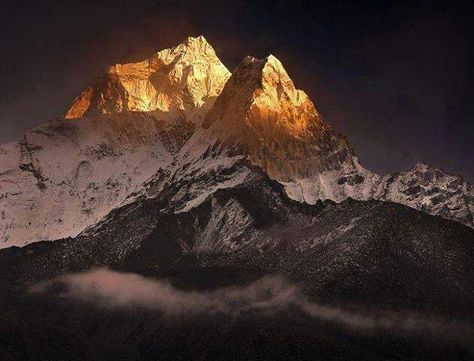 Golden mountain snow peaks Himalayas, Nepal Nepal, Ama Dablam, Himalayas Nepal, Beautiful Mountains, Planet Earth, Places Around The World, Beautiful World, Wonders Of The World, Habitat