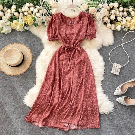 Simple Elegant Dresses, Fashion Dress Up Games, Casual Frocks, Long Dress Fashion, Icons Girl, Dress Korean, Icon Girl, Frock Patterns, Fifties Fashion