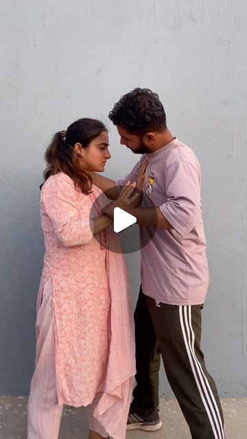 Neha Jaral on Instagram: "How to defend yourself in this situation #selfdefense #girlpower #instagram" Instagram, How To Defend Yourself, Self Defense, Girl Power, Defense, On Instagram