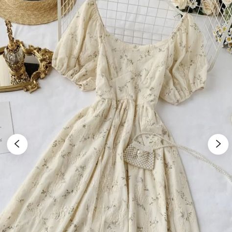 Cottagecore Dress. Never Been Worn (Didn't Fit) Summer Cottagecore Outfits, Vintage Cottagecore Outfits, Cottagecore Prom Dress, Light Academia Dress, Cottagecore Summer Outfits, Cottagecore Outfit Ideas, Cottage Core Dresses, Linen Apron Dress, Cottage Dress