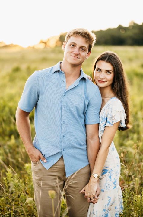 Georgia based wedding and couples photographer captures a beautiful summer engagement photoshoot in an open field filled with wildflowers at sunset. Showing the couple running through the field, picking flowers, and stealing kisses.    #summerengagement #wildflowerfield #georgiaengagementphotographer #engagementphotoideas #engagementoufitideas #coupleposinginspiration Copuls Photoshoot, Couple Running In Field, Couples Family Photos, New Couple Photoshoot, Couple Photoshoot In A Field, Engagement Photos With Daughter, Family Pictures Flower Field, Wildflower Field Photoshoot Family, Cute Engagement Poses