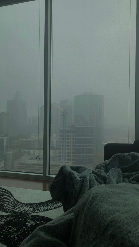 Rainy City Apartment, High Rise Apartment Rain, Rainy Penthouse View, City View Apartment Night Window Rainy, Rainy City Window, Rainy Apartment Aesthetic, Rainy Day Aesthetic Bedroom, Rainy Day Apartment, Rainy Bedroom Aesthetic