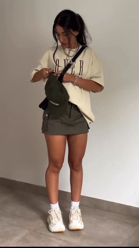 Womens Cargo, Cute Summer Outfit, Outfit Cute, Cargo Skirt, Looks Street Style, Outfits Verano, Swaggy Outfits, Mode Streetwear, Summer Fashion Outfits