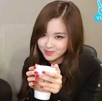 Rosé Memeable Face, Blackpink Rosé Face, Rosé Meme, Rosé Funny, Memes Blackpink, Foto Meme, Rosé Eating, Rosé Face, Blackpink Memes