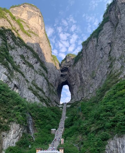 Zhangjiajie, Zhang Jia Jie, Mountain Civilization, China Mountains, Zhangjiajie China, Tianmen Mountain, Chinese Mountains, City Collage, Sichuan China