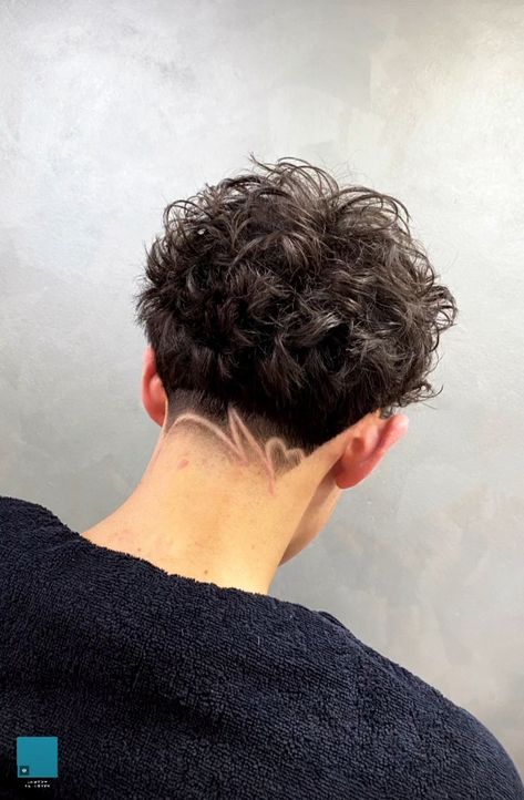 Hair Tattoo Men, Mens Haircuts Thick Hair, Fade Haircut Curly Hair, Waves Hairstyle Men, Fade Haircut Designs, Taper Fade Curly Hair, Hair Designs For Men, Short Hair Twist Styles, Haircut Designs For Men