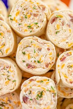 Crack Chicken Pinwheels - I am ADDICTED to these sandwiches! Cream cheese, cheddar, bacon, ranch and chicken wrapped in a tortilla. So simple to make with rotisserie chicken and precooked bacon. Can make ahead of time and refrigerate until ready to eat. Perfect for parties and tailgating!! #pinwheels #chicken #tailgating #bacon #sandwich #partyfood Pinwheels Chicken, Make With Rotisserie Chicken, Chicken Pinwheels, Tortilla Pinwheels, Pinwheel Appetizers, Tortilla Rolls, Cheese Cheddar, Pinwheel Recipes, Roll Ups Tortilla