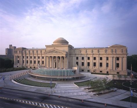 Brooklyn Museum Of Art, Museums In Nyc, Nyc Brooklyn, Brooklyn Museum, Art Museums, The Cloisters, Building Architecture, Black Bride, Bowler Hat