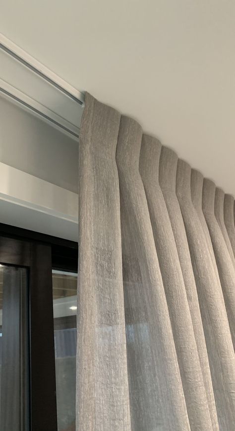 Layered Curtains Living Room, Floor To Ceiling Curtains Bedroom, Minimalist Curtains Living Room, Minimalistic Curtains, Luxury Curtains Living Room, Curtain Designs For Bedroom, Window Curtain Designs, Curtains Living Room Modern, Curtain For Bedroom