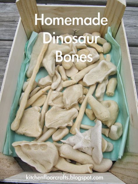 Kitchen Floor Crafts: Homemade Dinosaur Bones Paper Mache Dinosaur Eggs, Dinosaur Nuggets, Dinosaur Reading, Dinosaur Small World, Dinosaur Activities Preschool, Jurassic Park Birthday Party, Reading Week, Dinosaur Projects, Dinosaur Birthday Theme