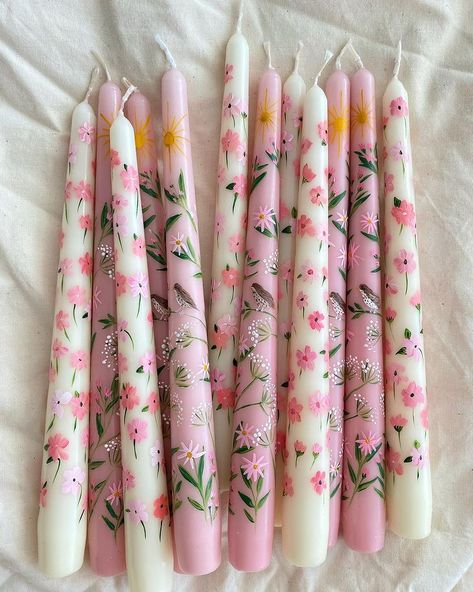 Paint Taper Candles Diy, Taper Candle Painting, Wax Painted Candles, Wax Candle Painting, Candle Wax Painting, Candlestick Painting, Candle Painting Art, Diy Taper Candles, Painted Taper Candles