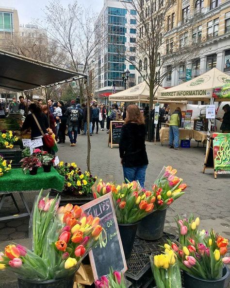 Union Square   Green market  NYC Union Square Holiday Market Nyc, Nyc Farmers Market, New York Farmers Market, Happy Medium Nyc, Nyc In March, Edinburgh Aesthetic, Walkable Cities, Union Square Nyc, Spring Nyc