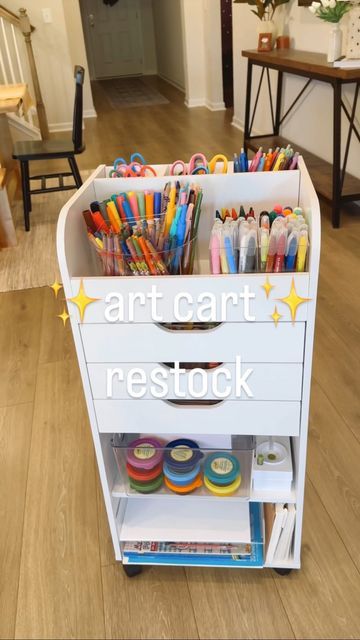 Elaina Zinke on Instagram: "More favorites from 2023: this art cart! I set this up back in July and it still gets used EVERY single day. 🎨🖍️✂️ **Art cart and all supplies linked in my Amazon Storefront (in my bio) under “Art Cart” #artcart #artsupplies #artsuppliesorganization #asmrsounds #artsuppliesforkids #momhack #satisfyingsounds #seritoninboost #homeorganization #playroomorganization #screenfreeplay" Art Supplies Rolling Cart, Mobile Art Supply Storage, Art Table Organization Kids, Arts And Crafts Station For Kids, Toddler Art Storage, Kid Art Supply Storage, Craft Cart For Kids, Montessori Art Station, Kids Art Cart Organization