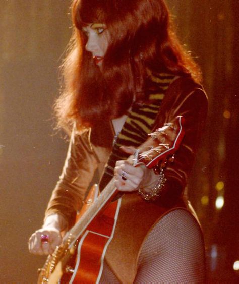 Poison Ivy from the Cramps. Ivy, Tumblr, Poison Ivy The Cramps, The Cramps, Poison Ivy
