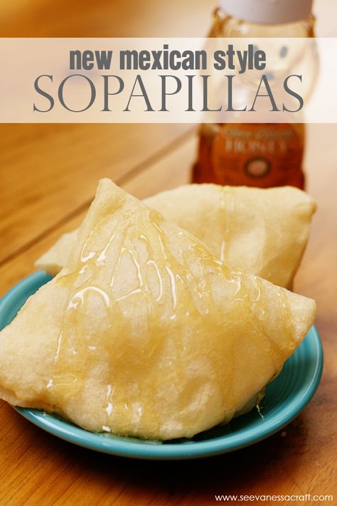 Sopapilla Recipe, Mexican Sweet Breads, New Mexico Style, Mexican Bread, Mexican Dessert Recipes, Mexico Food, Mexico Style, Craft Craft, Mexican Cooking