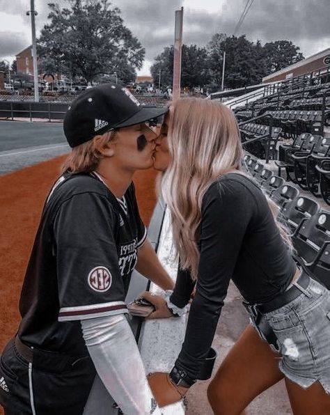 Halo Ice Cream, Baseball Couples, Country Relationship Goals, Cute Country Couples, Gluten Free Scones, Avocado Mousse, Ice Cream Stand, Chocolate Dipped Fruit, Avocado Chocolate Mousse