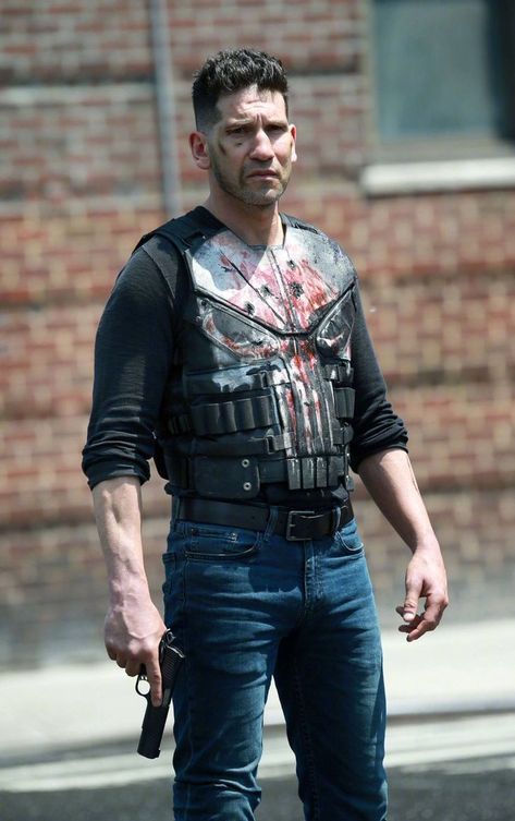 The Punisher Jon Bernthal, Castle Outfit, Punisher Netflix, Punisher Cosplay, Jon Bernthal Punisher, John Bernthal, Punisher Artwork, Frank Castle Punisher, Daredevil Punisher