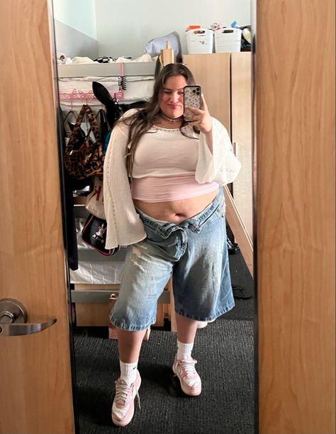 Fashion Fail, Plus Size Jorts, Outfits For Women Over 40, Summer Outfits For Women, Face Fat, Chubby Fashion, Funny Fashion, Big Girl Fashion, Trendy Summer Outfits