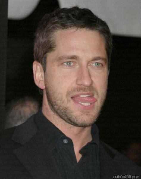 Gerard Butler, Scottish Actors, Russell Crowe, Natural Man, Manama, The Right Man, Gorgeous Men, Movie Stars, Handsome Men