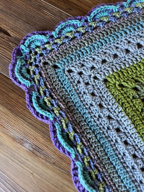 6-Day Great Granny Blanket - Betty McKnit Crochet Flower Granny Square Pattern, Granny Blanket, Kid Blanket, Crochet Throw Pattern, Crochet Square Blanket, Ripple Stitch, Granny Square Crochet Patterns Free, Crochet Afghan Patterns Free, Back Post Double Crochet