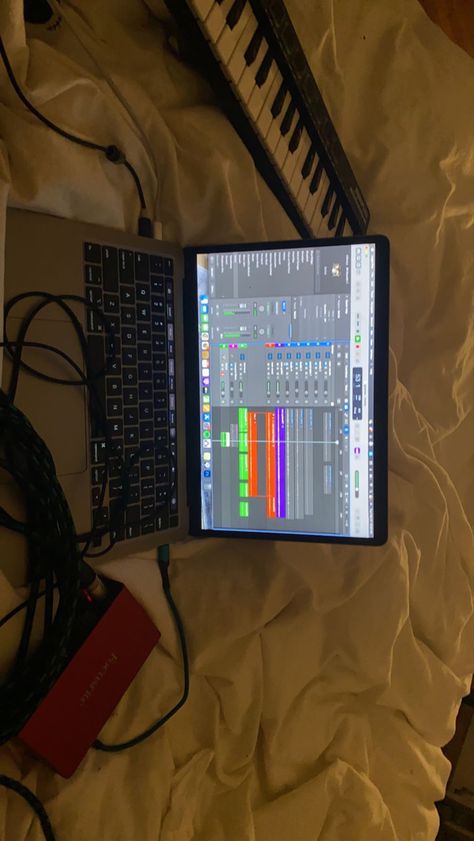 Making Music Aesthetic, Music Producer Aesthetic, Producer Aesthetic, Music Studio Aesthetic, Just Do It Wallpapers, Recording Studio Setup, Hip Hop Wallpaper, Dubai Aesthetic, Home Studio Setup