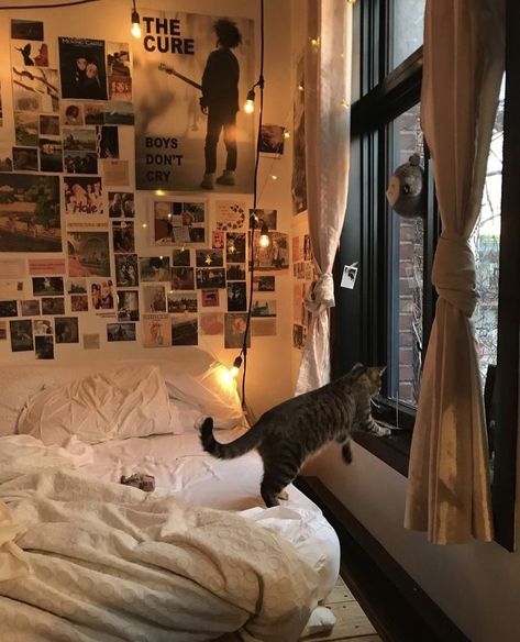 Rum Inspo, Room Deco, Downtown Girl, Aesthetic Rooms, Dreamy Room, Dream Room Inspiration, Room Makeover Bedroom, Room Makeover Inspiration, Intp