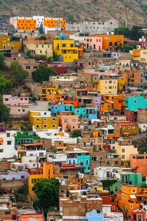 10 Colorful Cities to Inspire Your Photography Wanderlust Mexico Colorful Houses, Mexico Buildings, Mexican Buildings, Colorful Cities, Mexico Colors, Colourful City, Mexican City, Colored Houses, Colorful Architecture