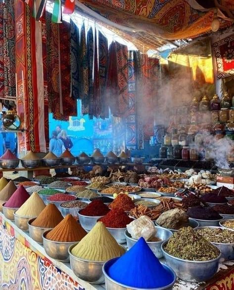 Spice market - Egypt Nature, Arabian Market Aesthetic, Egypt Culture Aesthetic, Egypt Bazaar, Cairo Market, Egypt Vbs Decorations, Egypt Market, Arabian Market, Arabic Market