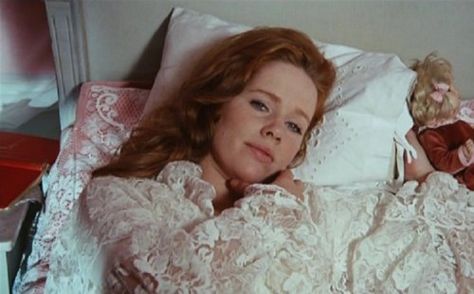 Liv Ullmann Cries And Whispers, Harriet Andersson, Audrey Hepburn Movies, Scenes From A Marriage, Ginger Models, Redhead Makeup, Ingmar Bergman, Don Juan, Family Drama