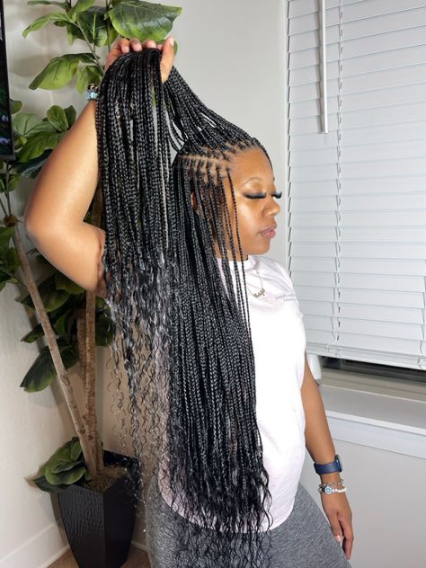 Knotless Braids With Curly Ends, Small Knotless Braids, Braids With Curly Ends, Small Knotless, Small Box Braids, Short Box Braids Hairstyles, Braided Hairstyles For Black Women Cornrows, Short Box Braids, Ribbon Hairstyle