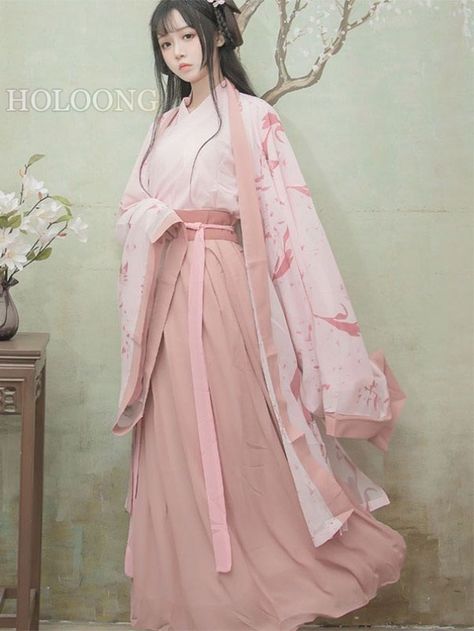 Historic china clothes Ruqun Ru clothes Massive sleeved shirt Girls Hanf #globaldress #global #dress Ancient China Clothing, Chinese Clothing Traditional, China Clothing, Ancient Dress, Chinese Traditional Dress, Ancient Chinese Clothing, Desi Wedding Dresses, China Clothes, Hanfu Dress