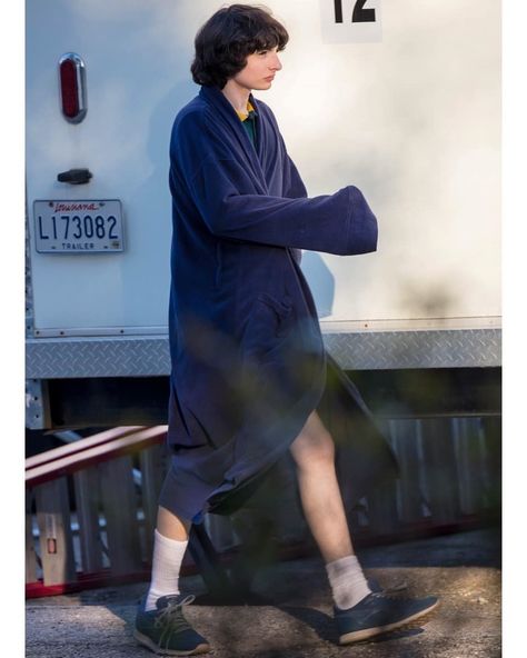 Finn Wolfhard Behind The Scenes, Finn Wolfhard Outfits, Wizard Costume, Mike Wheeler, St Cast, Stranger Things Season 3, Fashion For Petite Women, Urban Fashion Women, Womens Fashion Casual Fall