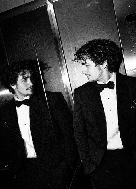 Aaron Taylor Johnson Black And White, Aaron Taylor Johnson Rare Photos, Arron Taylor Johnson, Pose Male, Nowhere Boy, Tyler Johnson, Imogen Poots, Katerina Petrova, Aaron Johnson