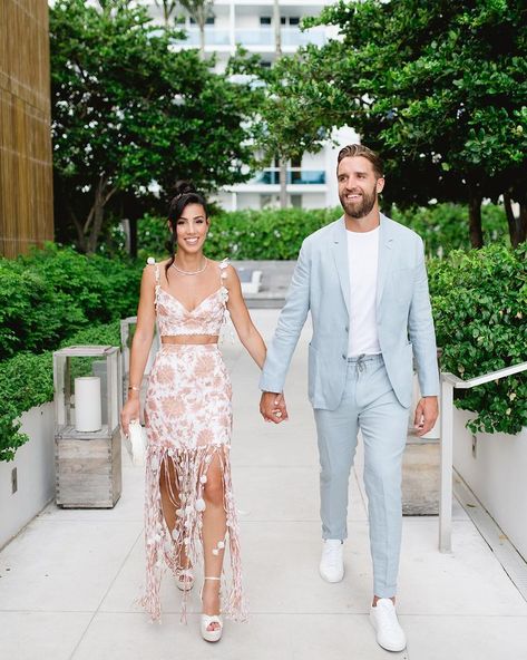 Niki Marie Photography on Instagram: “D&A walking over to their South Beach welcome party 🤍 Their multi-day wedding weekend started off with an intimate rehearsal dinner with…” Welcome Party Outfit, Beach Welcome Party, Beach Wedding Rehearsal Dinner, Groomsmen Attire Beach Wedding, Rehearsal Dinner Outfits, Welcome Party, Guest Attire, Party Pictures, Wedding Attire Guest